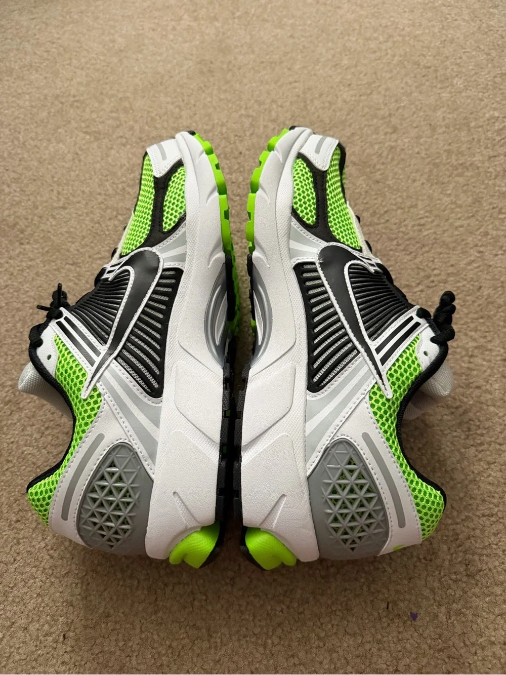 Nike Vomero 5